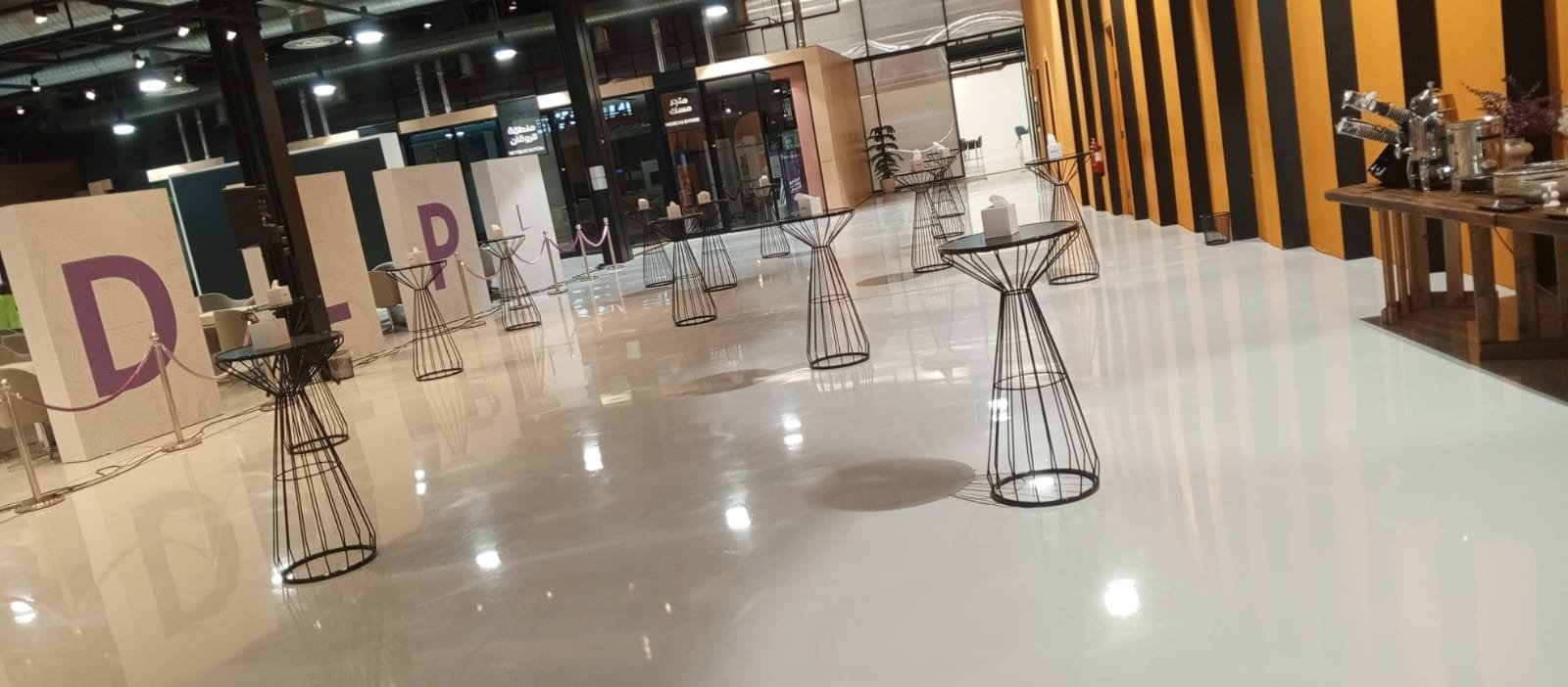تفصيل أثاث المطاعم